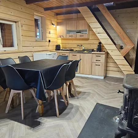 Drewniany Szafran Witów