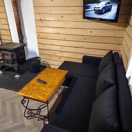 Drewniany Szafran Tatil Evi