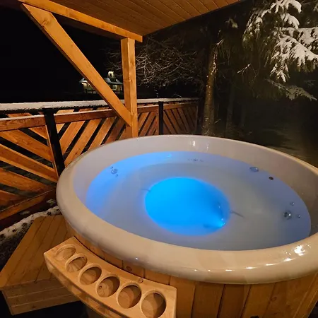 Drewniany Szafran Витув