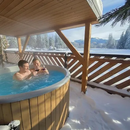 Drewniany Szafran Witów